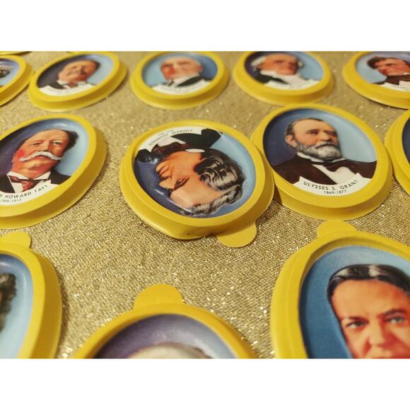 33 Vintage Nabisco Cereal Premiums 3D Plastic Presidential Portraits 1950s w/Box - Picture 8 of 16